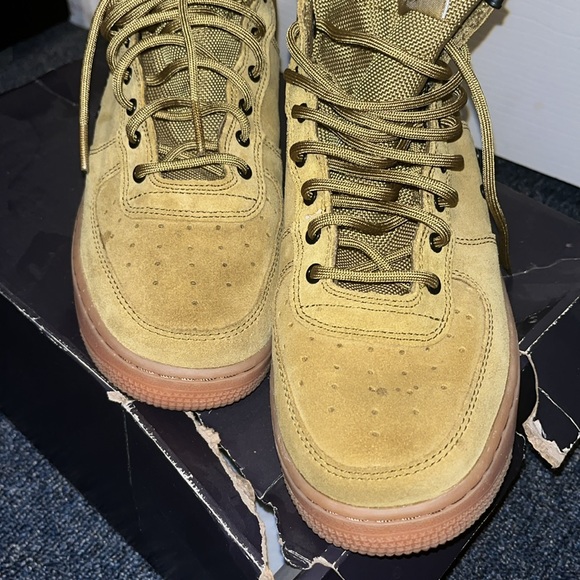 NIKE SF AF1 MID (GS) 7Y Desert Moss - Picture 4 of 12